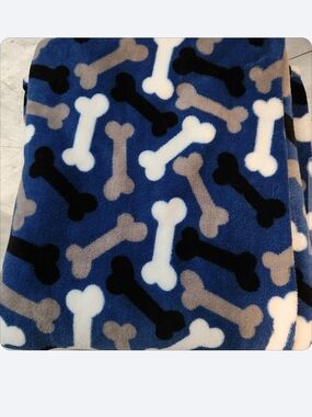 Plush Dog Bone Print Pet Blanket - Blue, White, Black, Brown■ Large